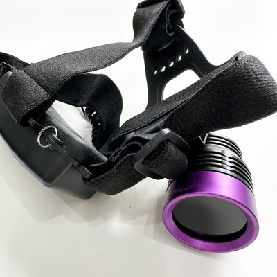 DG-3101S 90 μοίρες ρύθμιση προς τα πάνω και προς τα κάτω UV τύπου κράνος Μαύρος λαμπτήρας με 30 μέση διάρκεια ζωής LED 50mm ακτινοβολούμενη περιοχή