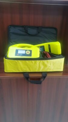 Ανιχνευτής υπόγειων αγωγών ανιχνεύει την κατεύθυνση και το βάθος των υπόγειων αγωγών