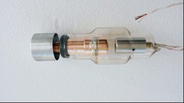 Σειρά H33 160kV Σωλήνας ακτίνων Χ από γυαλί υψηλής ισχύος για σύστημα ασφαλείας σαρωτή αποσκευών αεροδρομίου
